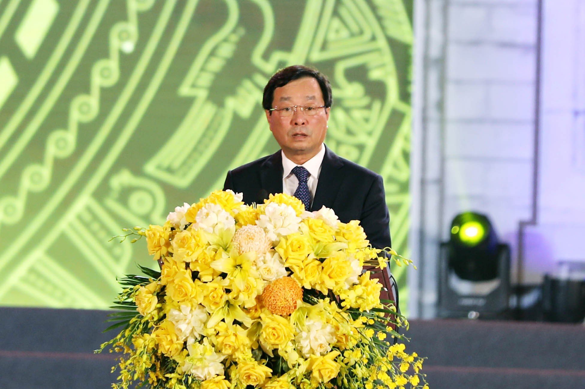 Chủ tịch UBND tỉnh Phú Thọ Bùi Văn Quang phát biểu khai mạc